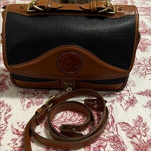Vintage Dooney and Bourke briefcase crossbody